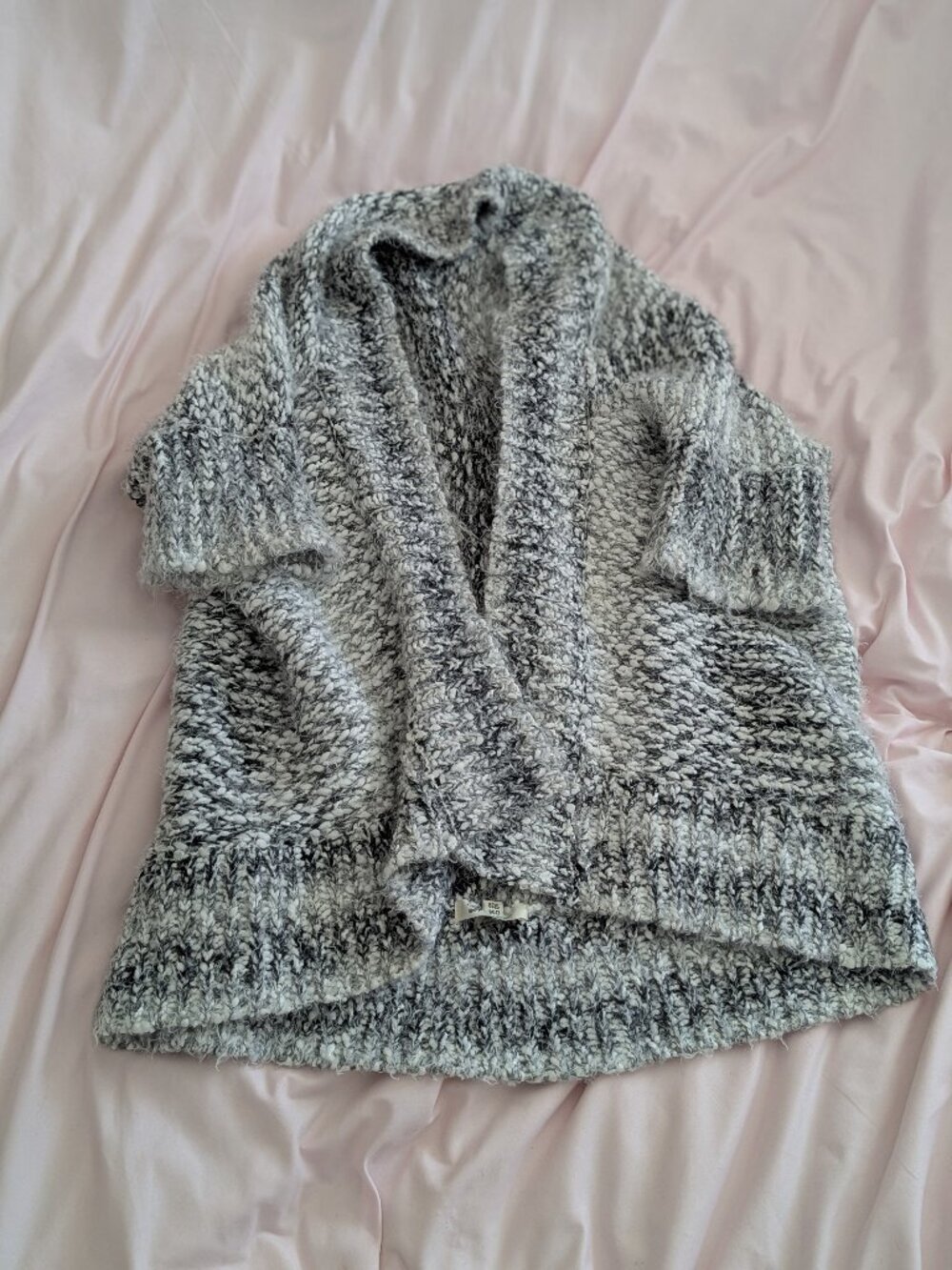 Simply Noelle Gray White Fuzzy Marled Knit Cardigan One Size